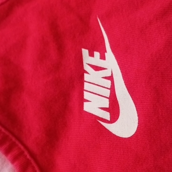 THE NIKE TEE TANK - Picture 4 of 5